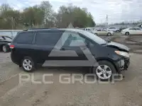 2013 Toyota SIENNA фото
