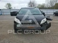 2013 Toyota SIENNA фото
