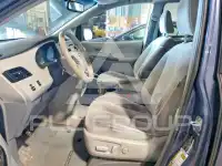 2013 Toyota SIENNA фото