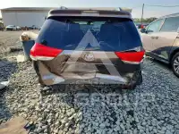 2013 Toyota SIENNA фото
