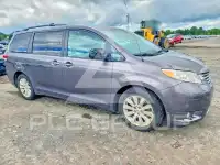 2013 Toyota SIENNA фото