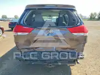 2013 Toyota SIENNA фото