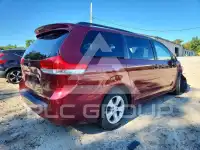 2013 Toyota SIENNA фото