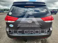2013 Toyota SIENNA фото