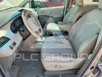 2013 Toyota SIENNA фото