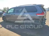 2013 Toyota SIENNA фото