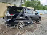 2013 Toyota SIENNA фото