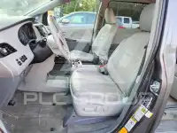 2013 Toyota SIENNA фото