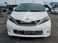 2013 Toyota SIENNA photo