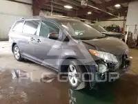 2013 Toyota SIENNA фото