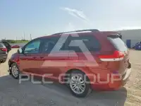2013 Toyota SIENNA фото