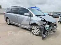 2013 Toyota SIENNA фото