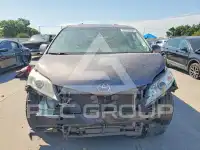 2013 Toyota SIENNA фото