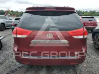 2013 Toyota SIENNA photo