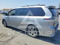 2013 Toyota SIENNA фото