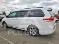 2013 Toyota SIENNA фото