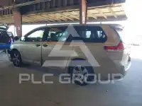 2013 Toyota SIENNA фото