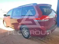 2013 Toyota SIENNA фото