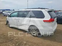 2013 Toyota SIENNA фото
