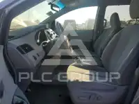 2013 Toyota SIENNA photo