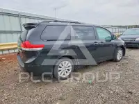 2013 Toyota SIENNA фото