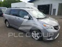 2013 Toyota SIENNA photo
