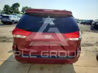 2013 Toyota SIENNA фото
