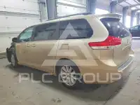 2013 Toyota SIENNA фото