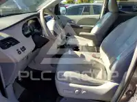 2013 Toyota SIENNA фото