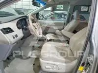 2013 Toyota SIENNA фото