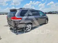 2013 Toyota SIENNA фото