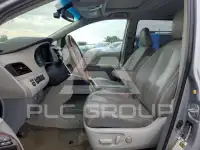 2013 Toyota SIENNA фото