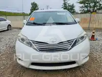 2013 Toyota SIENNA фото