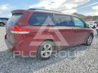 2013 Toyota SIENNA фото