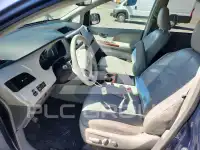 2013 Toyota SIENNA фото