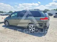 2013 Toyota SIENNA фото