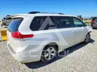 2013 Toyota SIENNA фото