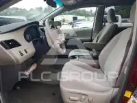 2013 Toyota SIENNA фото