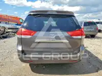 2013 Toyota SIENNA фото