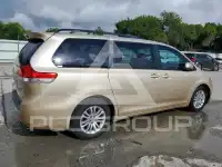2013 Toyota SIENNA фото
