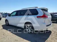 2013 Toyota SIENNA photo