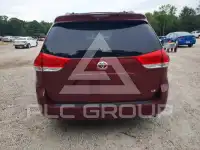 2013 Toyota SIENNA фото