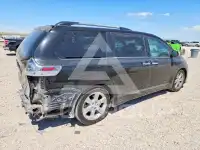 2013 Toyota SIENNA фото