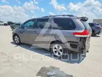 2013 Toyota SIENNA фото
