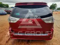 2013 Toyota SIENNA фото