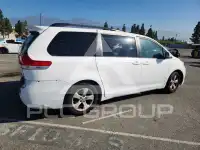 2013 Toyota SIENNA фото
