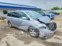 2013 Toyota SIENNA photo