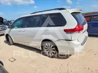 2013 Toyota SIENNA фото