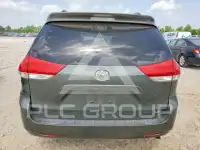 2013 Toyota SIENNA photo