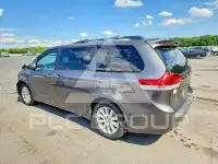 2013 Toyota SIENNA фото